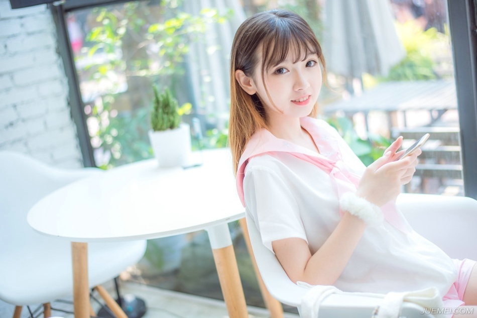 梦想绿色的校园，永远有浓厚的书香;梦想阳光的校园，永远有关爱的永恒。